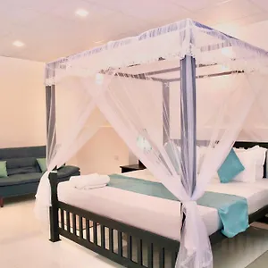 Alnaro & Hotel Moratuwa